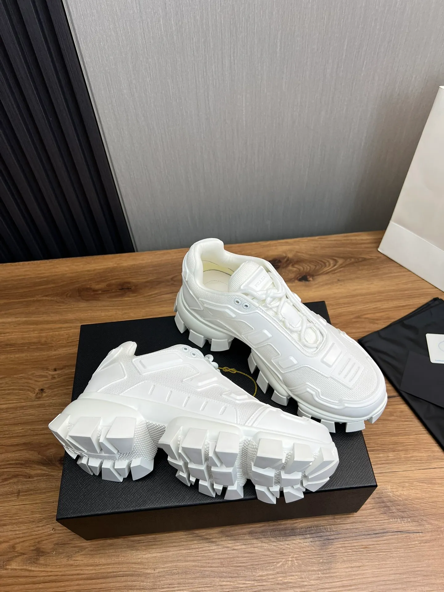 Men's shoes 💰620💰 [PRADA] Hot-selling thick-soled shoes 🔥 Available all year round ✔️Official website synchronization Original fly-knit film fabric + cowhide lining, 1⃣️:1⃣️reproduction, original sole, 38-45 (45 made to order, non-refundable)